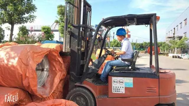 最新叉車工作，時代背景下的關(guān)鍵角色演變